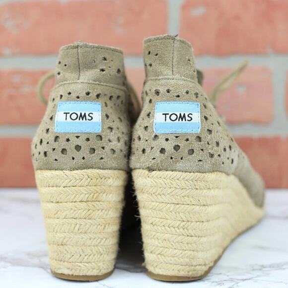 Toms Desert Wedge Espadrille Khaki Tan Suede Leather Lace Up Perforated Shoes 9 - Picture 4 of 8